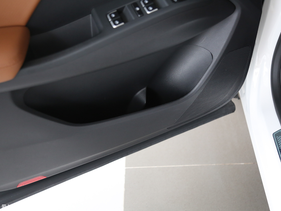 2018BX7 28TGDI A 5 V