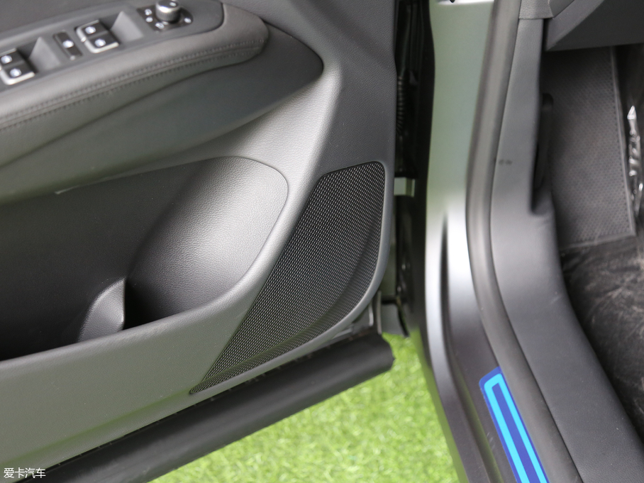 2018BX7 28TGDI TS (q)Ş V