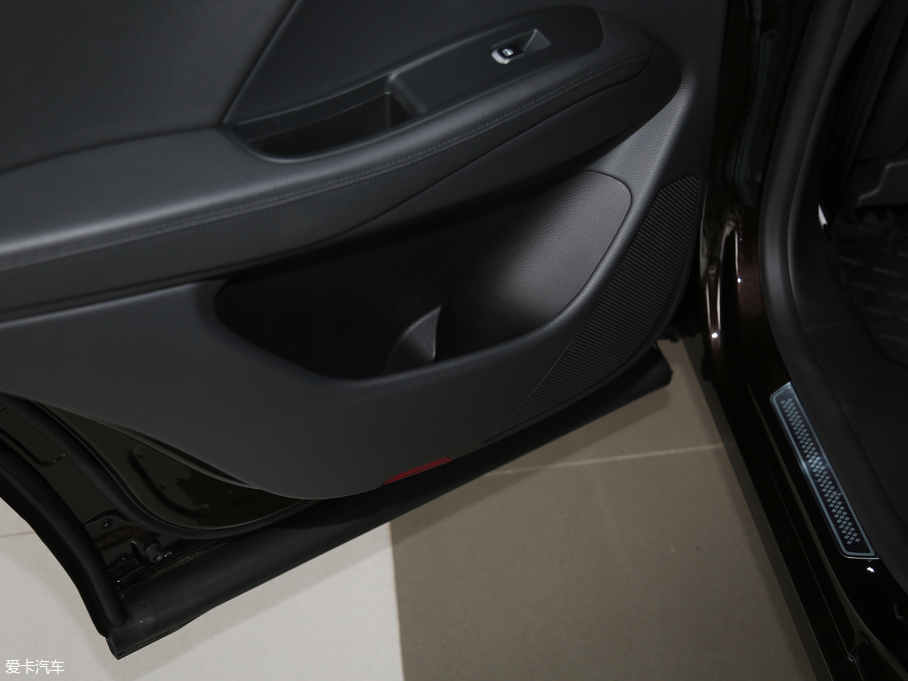 2018BX7 28TGDI m 5 V