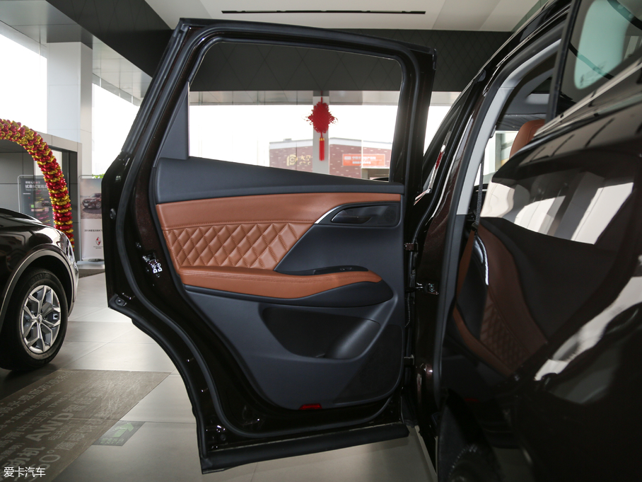 2018BX7 28TGDI A 5 V