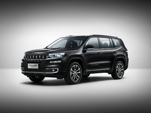 2018款2.0T 两驱乐享版 国V 左前45度