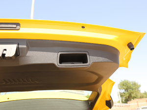 2018 180T ԄӸܰ g