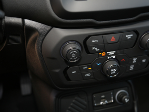 2018 180T ԄӸܰ п؅^