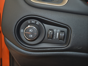 2018 180T ԄӸܰ п؅^