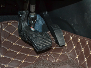 2018 180T ԄӸܰ п؅^