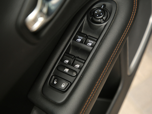 2019220T ԄӼ(q) VI п؅^(q)