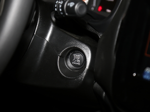 2019款220T 自动精英版 中控区