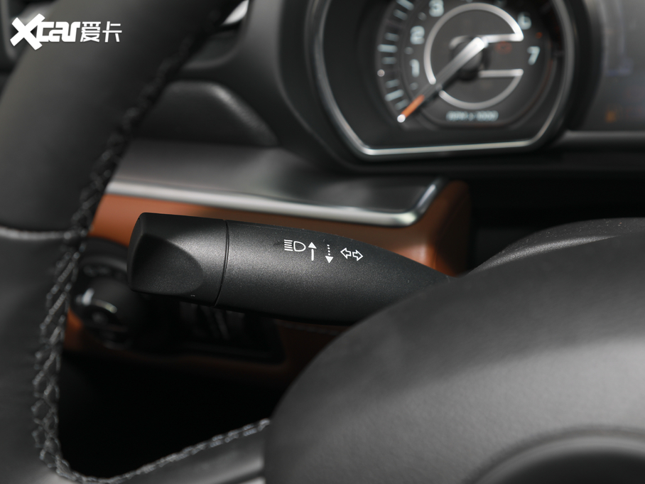 2020���ָ�]�� 2.0T ��򌾫Ӣ��