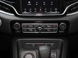 20202.0T 򌾫Ӣ п؅^