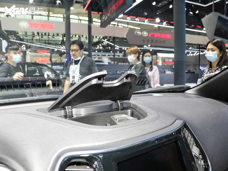 2021�����ɹ� 2.0T ���80����o���