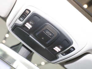 20222.0T (q)Ӣ п؅^(q)