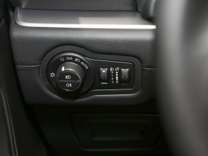 20222.0T 򌾫Ӣ п؅^