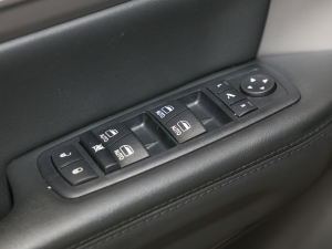 20222.0T 򌾫Ӣ п؅^