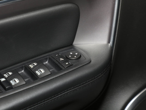 20222.0T (q)A п؅^(q)