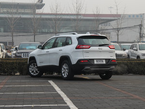 2016款2.4L 专业版 智能包 左后45度