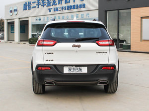 2016款2.4L 75周年致敬版 正后	