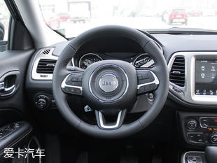 廣汽菲克2017款指南者