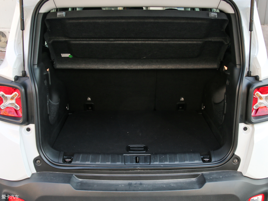 2017ɂb 180T  ք(dng)(dng)ܰ