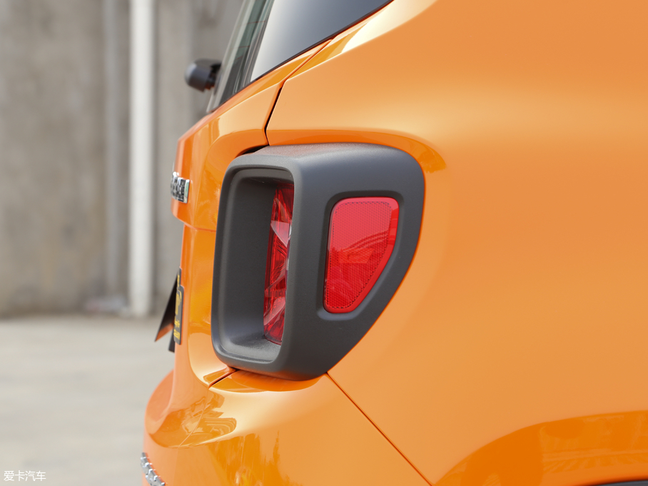 2017ɂb 180T  DCTܰ+