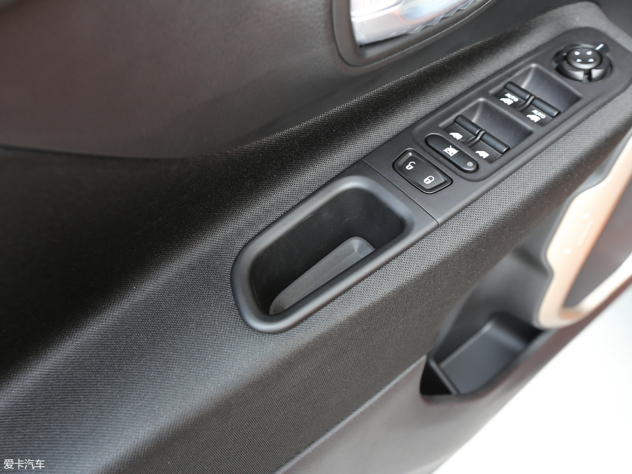 2017ɂb 180T  DCTܰ+