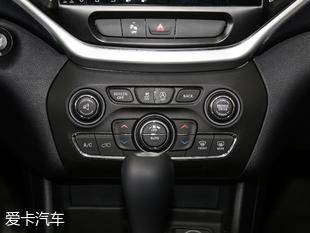 廣汽菲克2017款自由光