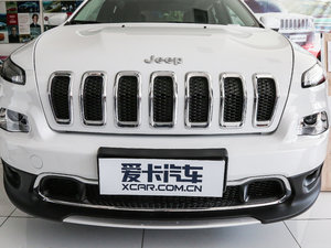 2017款2.0L 优越版 中网