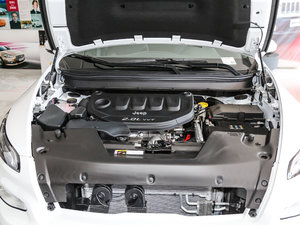 2017款2.0L 优越版 发动机