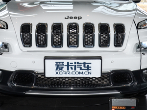 2017款2.4L 优越版 中网