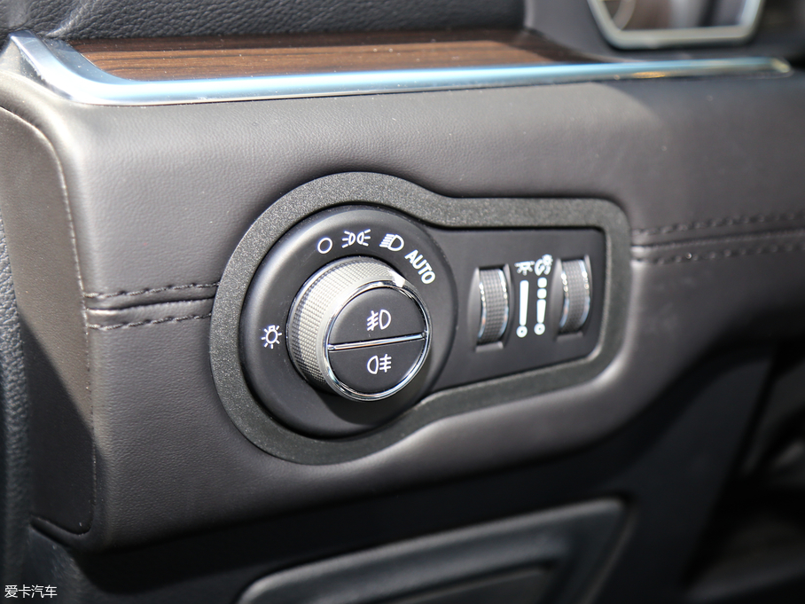 2018ָ] 2.0T (q) (gu)V