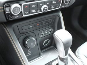 20182.0T (q) V п؅^(q)