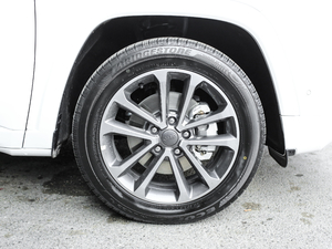 20182.0T (q) (gu)V (x)(ji)^