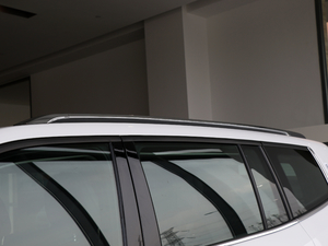 20182.0T (q)M(jn) V (x)(ji)^