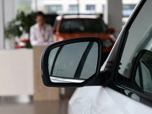 20182.0T (q)M(jn) V (x)(ji)^