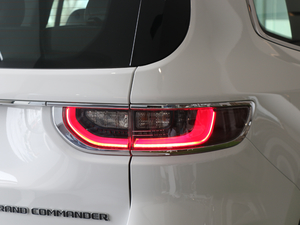 20182.0T (q)M(jn) V (x)(ji)^