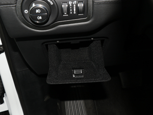 20182.0T (q)M V п؅^(q)