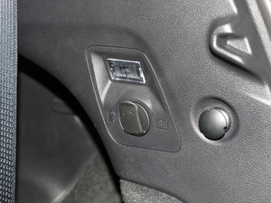 20182.0T (q)M(jn) V п؅^(q)