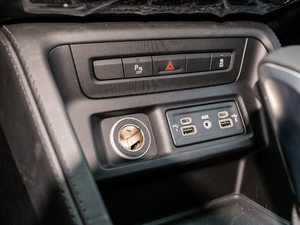 20182.0T (q)M V п؅^(q)