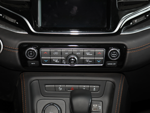 20182.0T (q) V {(dio){(dio)(ji)