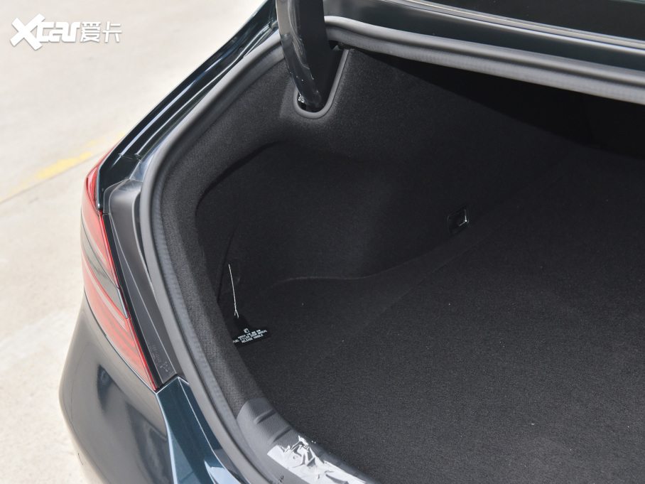 2021�����ِ˼G70 2.0T �����A��