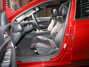 2021��2.0T �����Ş�� ǰ�ſ��g