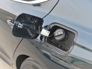 2021��2.0T �����A�� �����w