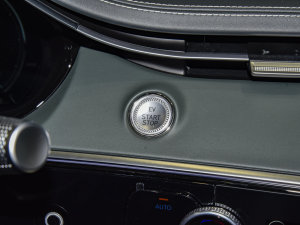 2023GV70 Ş п؅^