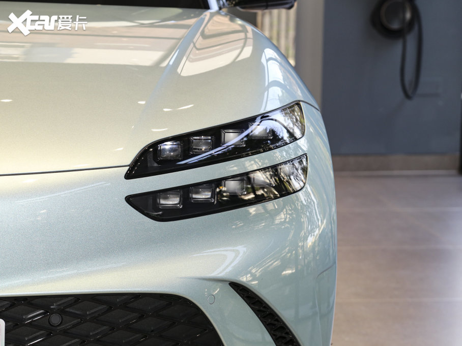 2023ِ˼GV60 p늙CŞ