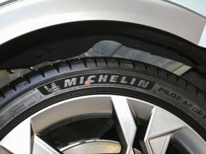 2023p늙C(q)Ş (ji)^