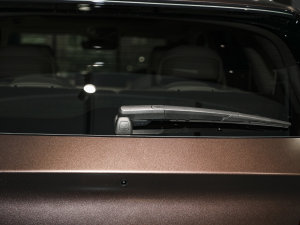 20232.5T (q)Ş 6 (x)(ji)^