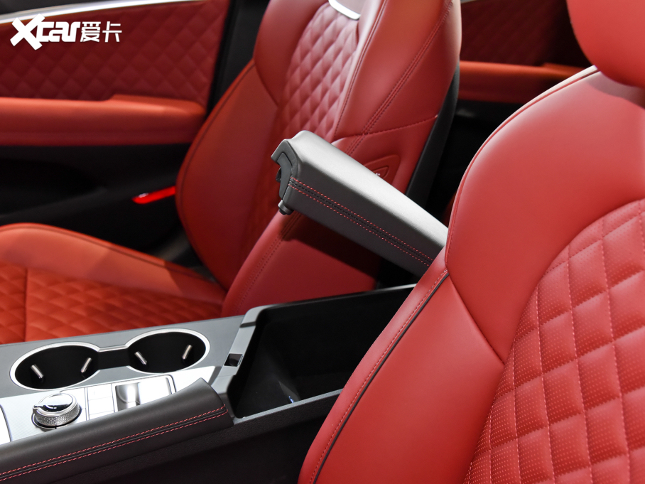 2024�����ِ˼G70 Shooting Brake 2.0T ���(q��)��Ş��