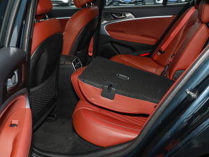 2024款Shooting Brake 2.0T 后驱旗舰版 空间座椅