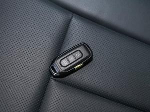 2020款2.0T 自动四驱柴油舒适版 车钥匙
