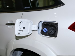 2020款2.0T 手动四驱柴油舒适版 油箱盖