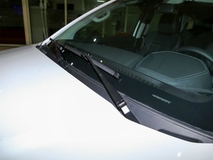 2020款2.0T 手动四驱柴油舒适版 雨刷
